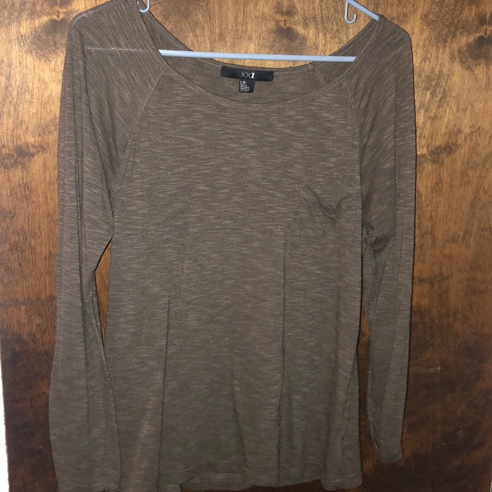 Brown long sleeve light sweater